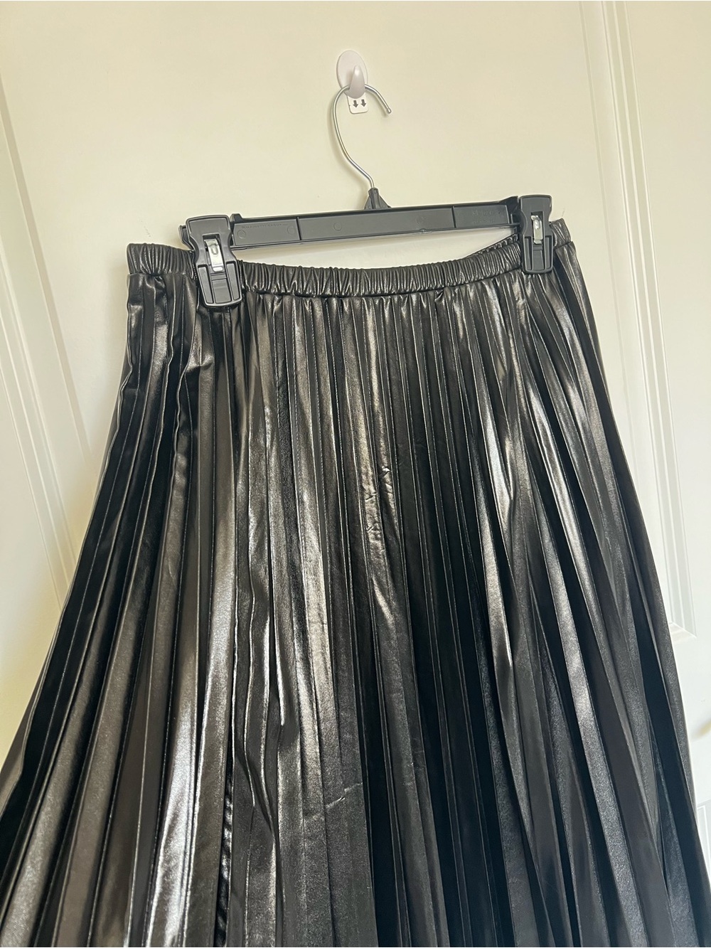 RACHEL Rachel Roy Shiny Black Pleated Faux-Leather Midi Skirt